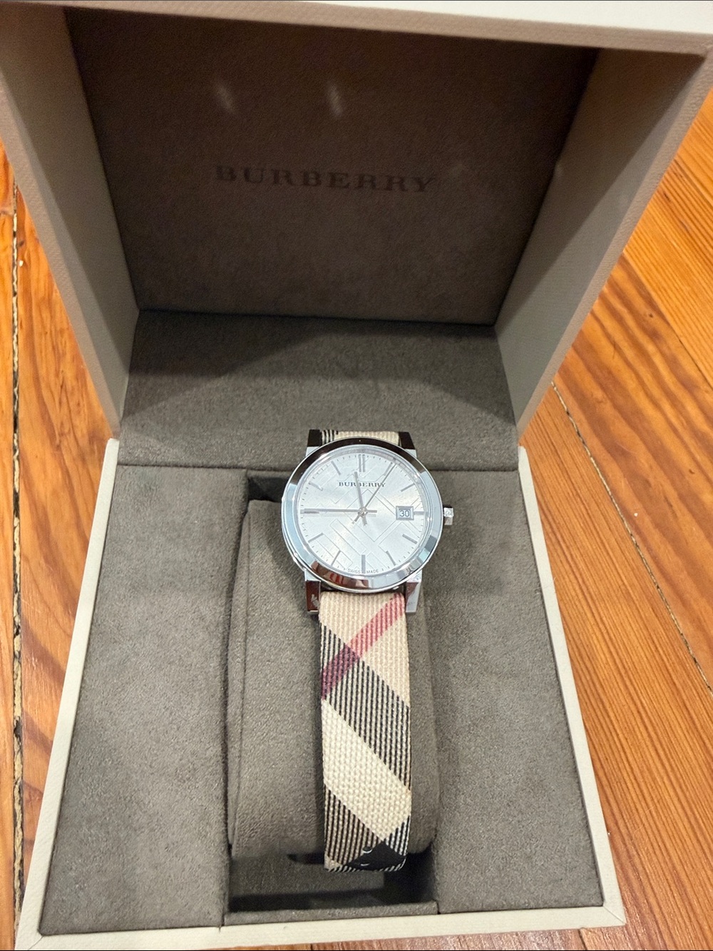 Burberry woman’s watch